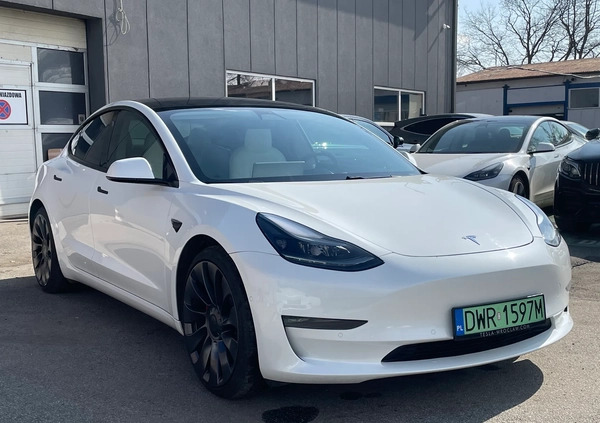 Tesla Model 3 cena 182500 przebieg: 18850, rok produkcji 2021 z Wrocław małe 631